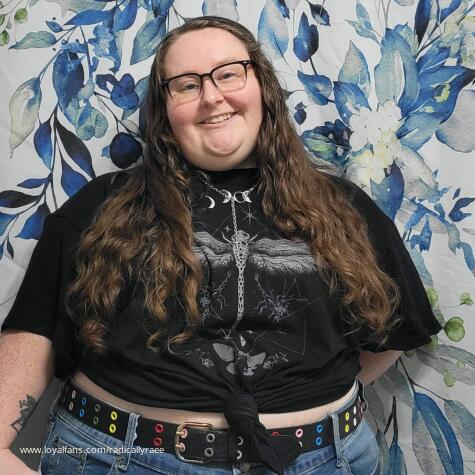 RadicallyRaee avatar