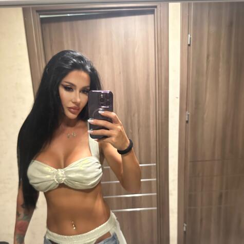 RoxanaMeow avatar