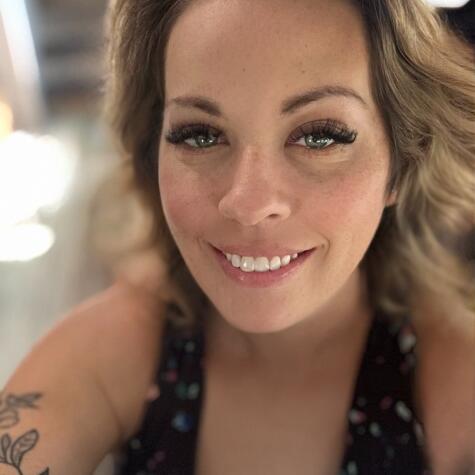HoneyBusty avatar