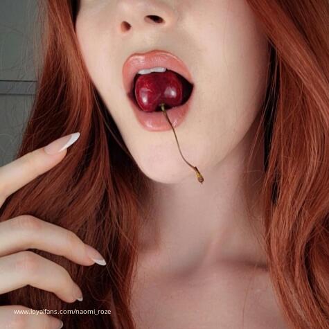 Mistress Naomi Roze FinDom FemDom avatar