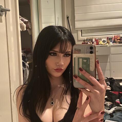 Goddess Millie avatar