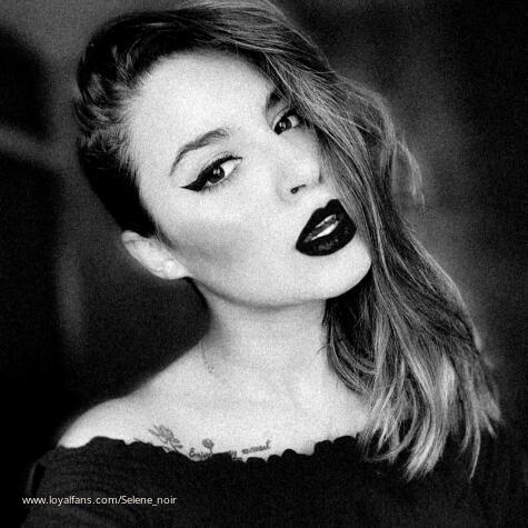 SeleneN avatar