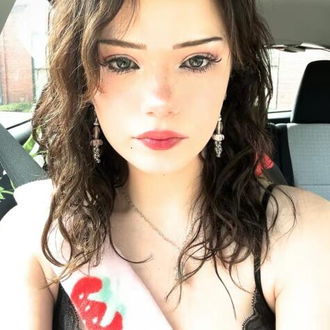 Lovelymsrosalie avatar