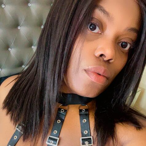 Mistress Yaya avatar