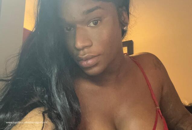 Blessings your timeline with my beautiful presence - Tia magnificent