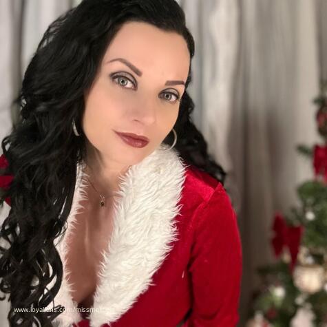 Miss Morticia avatar