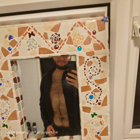 Luckyangel1714 avatar