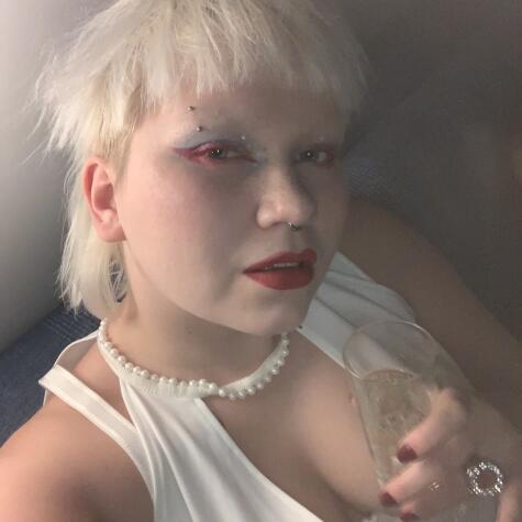 MadameXx avatar