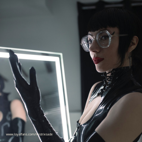Mistrix Sade avatar