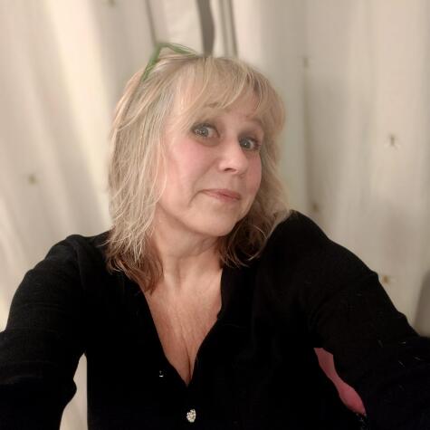NaughtyMILFKitty avatar