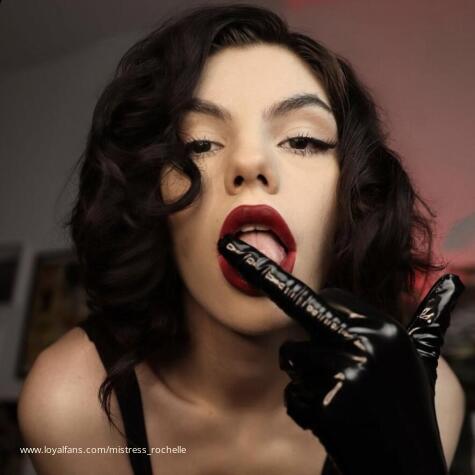 Mistress Rochelle avatar