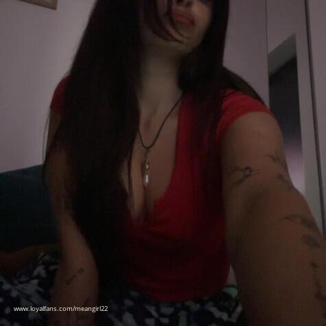 MeanGirl22 avatar