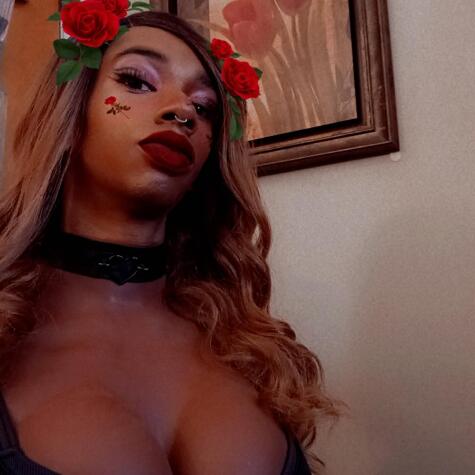 FemmeGoddessRose avatar