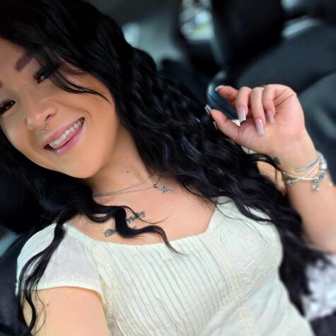 MsTeezyy avatar