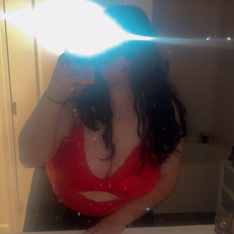 IrisRosee avatar