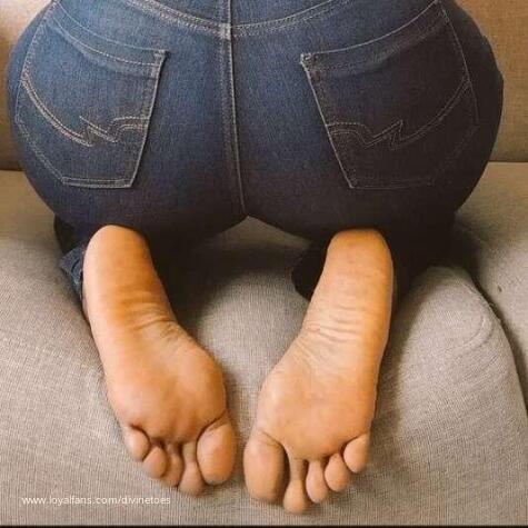Divine Toes avatar