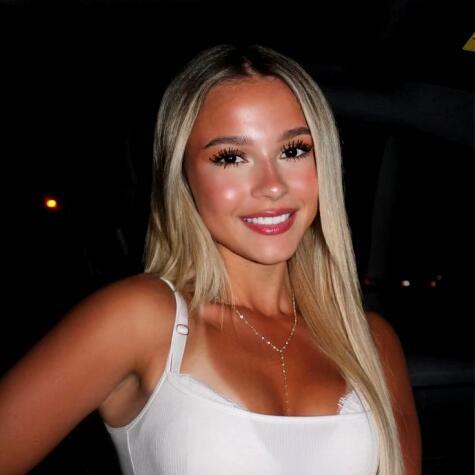 ScarletJo23 avatar