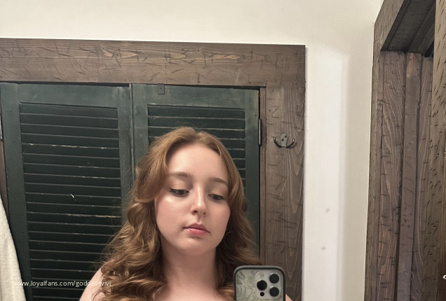 🥀 - Goddess Vivi Official Photos | www.Loyalfans.com