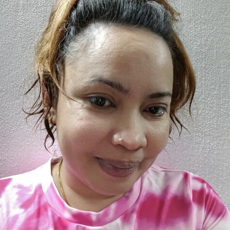 Lesli4 avatar