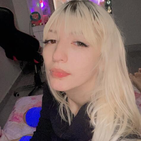 Hinatsuruu avatar
