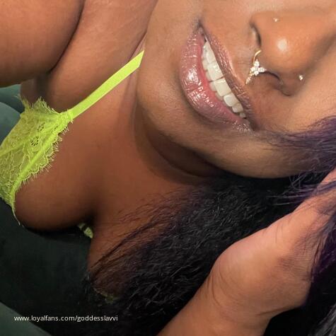 Goddess Lavvi Findom Femdom avatar