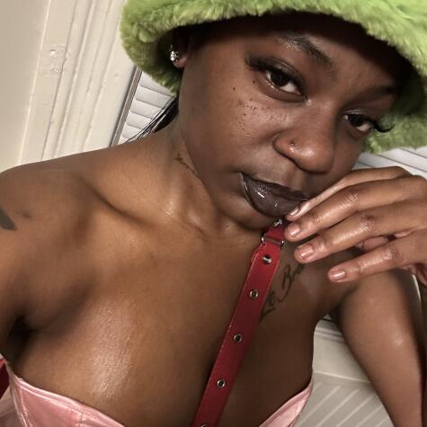 Mya May avatar