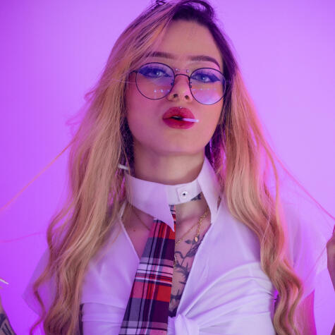 MiaValenitno avatar