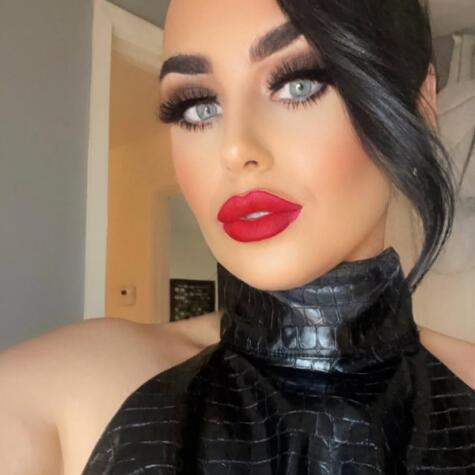 LILMISSDOM avatar