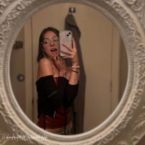 kyliesxstarr avatar