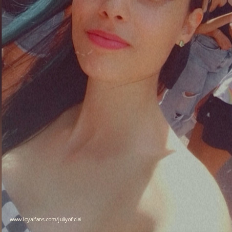 Jully oficial avatar