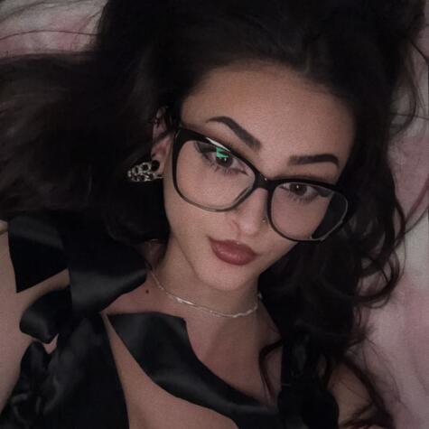 Miss Goddess Scarlett's Official Social Fan Page | LoyalFans