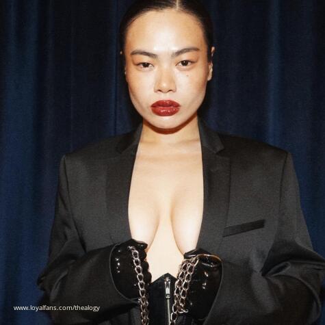 Goddess Thea X findom femdom avatar