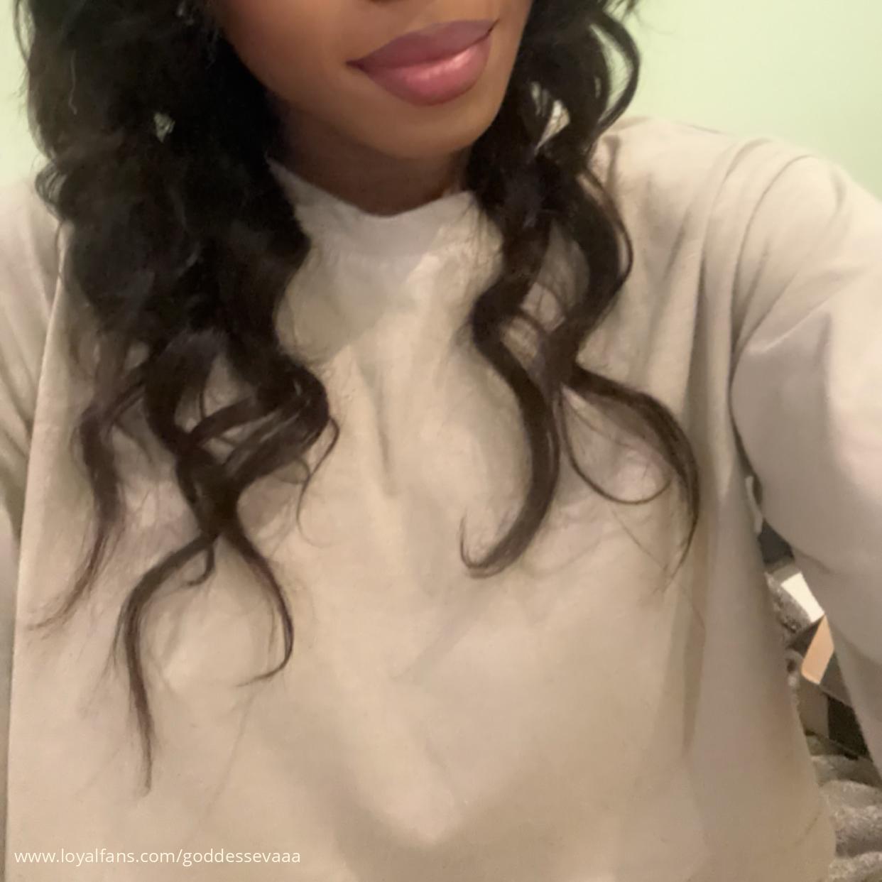 Miss Annaline 's Official Social Fan Page | LoyalFans