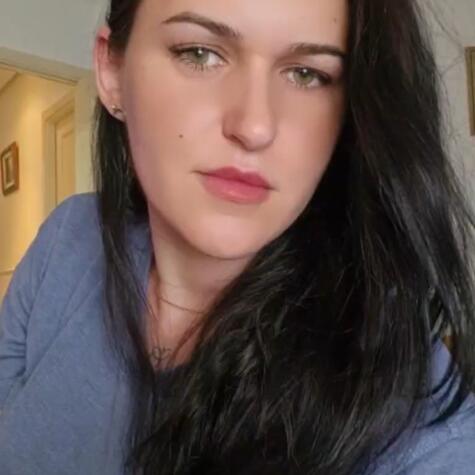 Alexandra9333 avatar