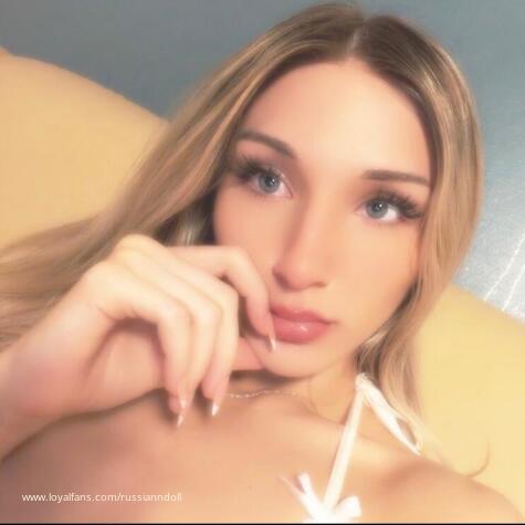 RussiannDoll avatar
