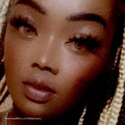 LadyOnyxx_ avatar