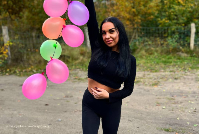 MiaXXX pissing hot in portugal - SexyMiaXXX Official Profile | www.Loyalfans.com