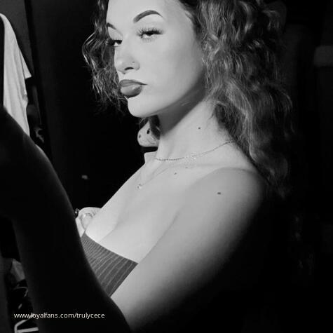 TrulyCece avatar
