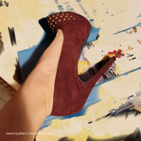 Mistress Betty FinFem avatar