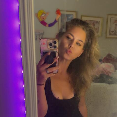 KurvyKitty avatar