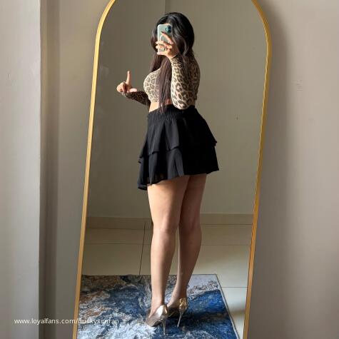 Goddess Simrnn avatar