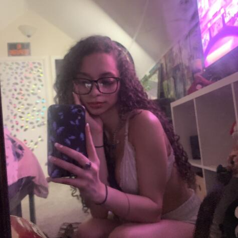 BrattyyAngelinaa avatar