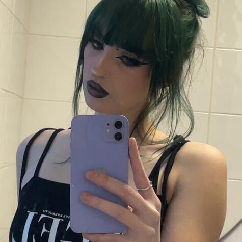 Goddessnia444 avatar