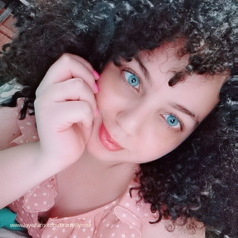 Bratty Lily Rose avatar