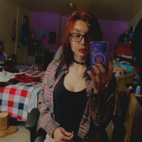 RedMommi avatar