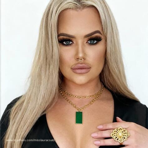 Misslauracoats avatar