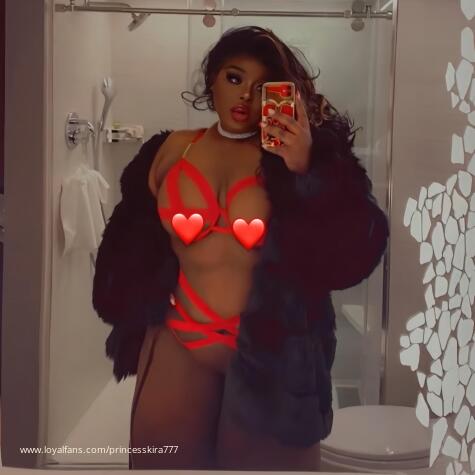 Princess Kira Femdom Findom avatar