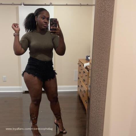Mistress Ophelia G avatar