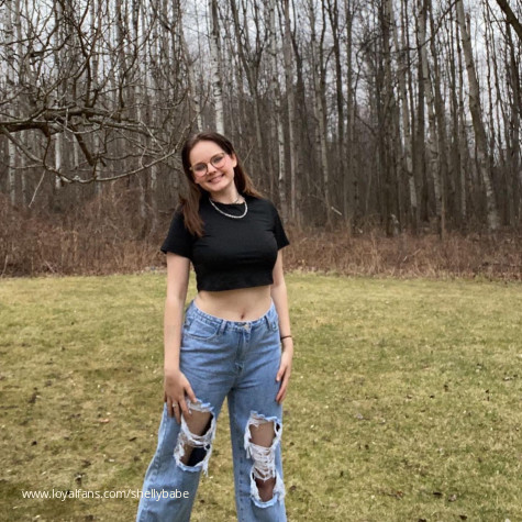 Shellybabe's Official Social Fan Page | LoyalFans