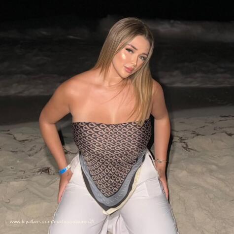 MadissonLauren21 avatar